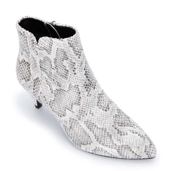kenneth cole snakeskin boots